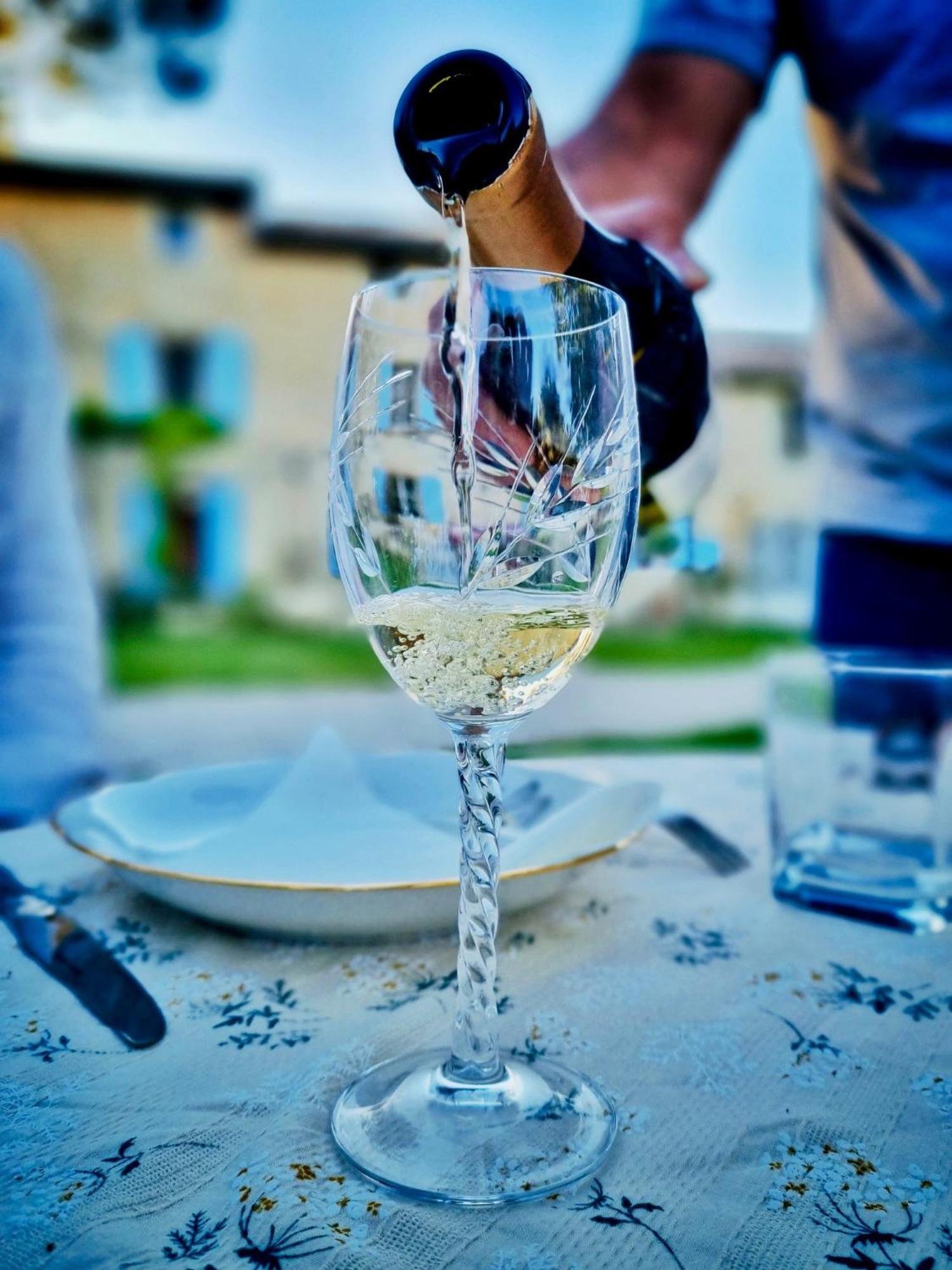 مبيت وإفطار بيرنيه لو فونتينز Domaine De La Brave المظهر الخارجي الصورة